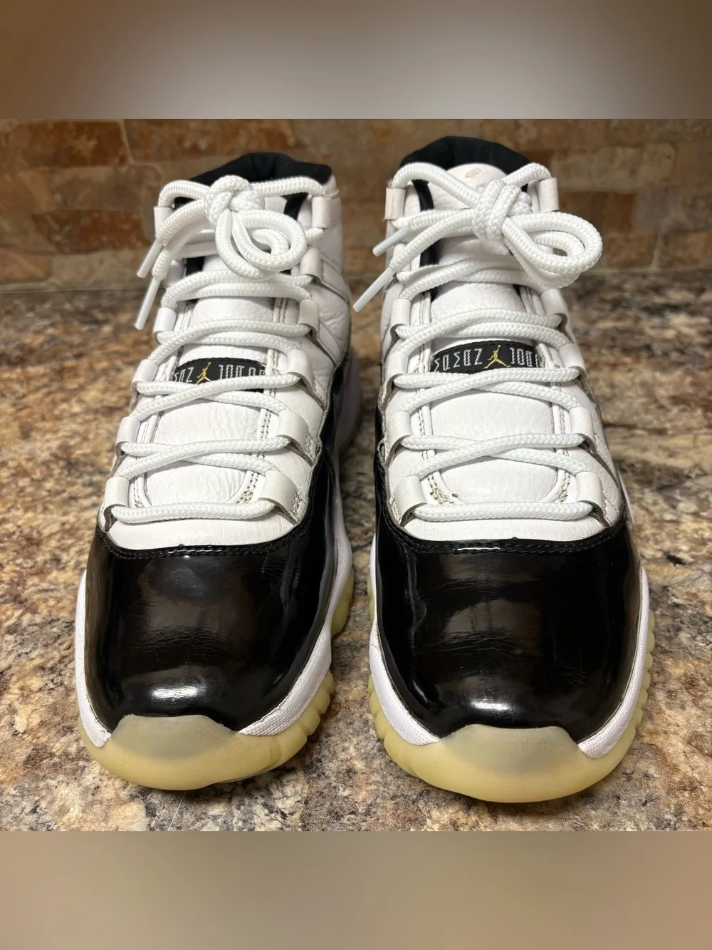 Air Jordan 11 Retro Gratitude White Metallic Gold Black Size 8.5